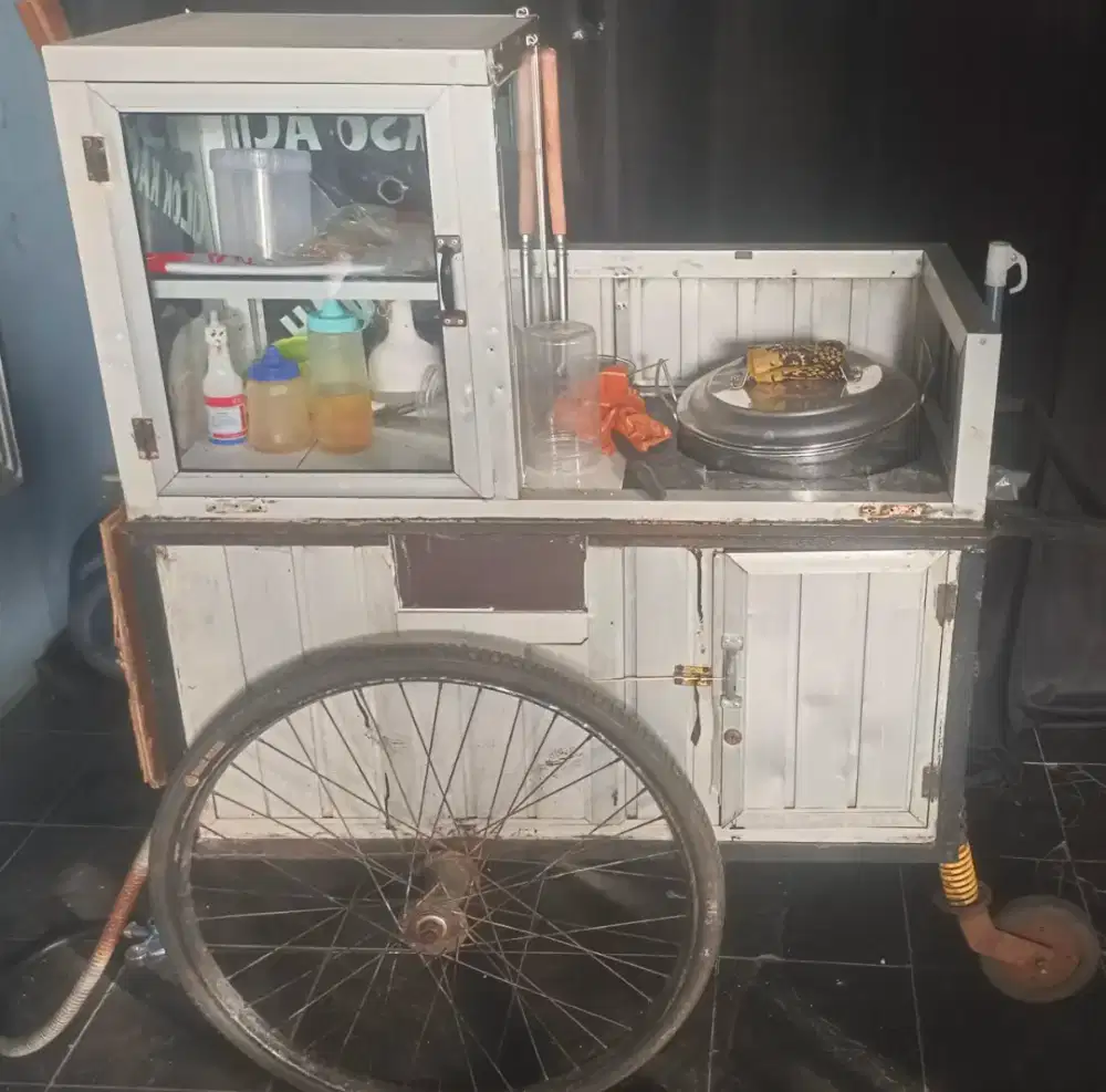 Gerobak cilok, pentol, cuanki dll