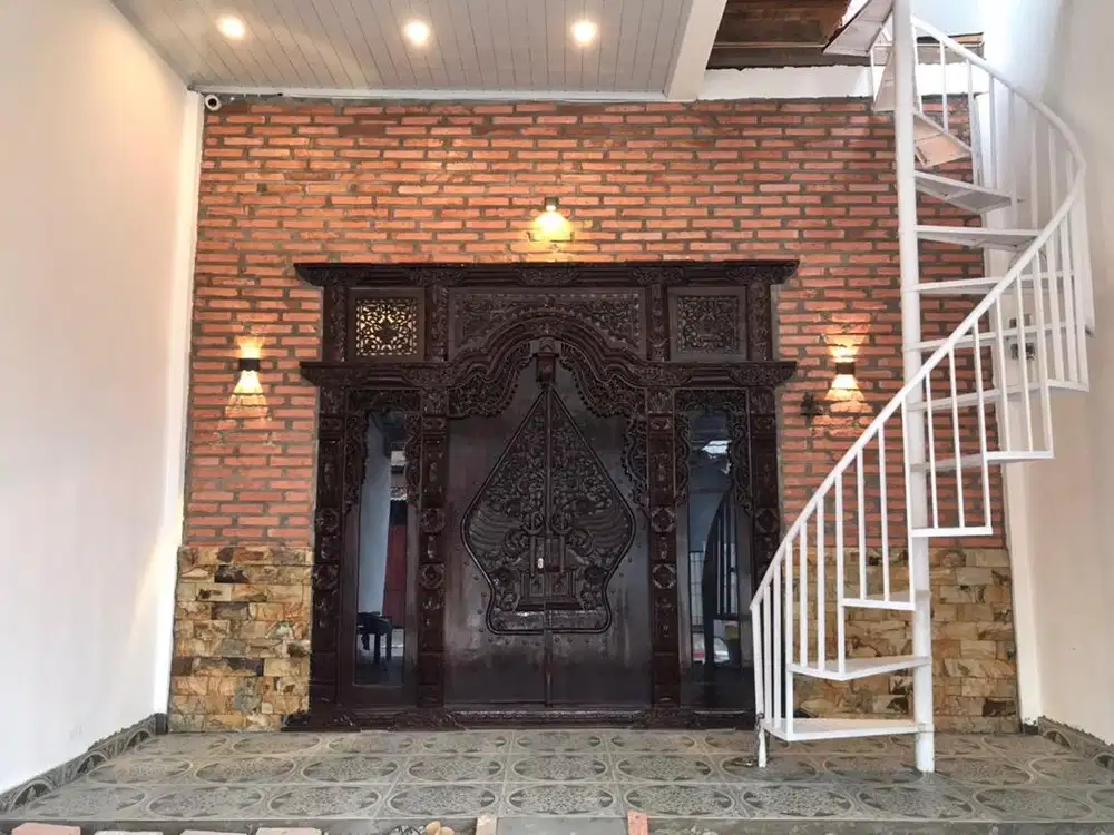 DIJUAL RUMAH KOST 2 lantai