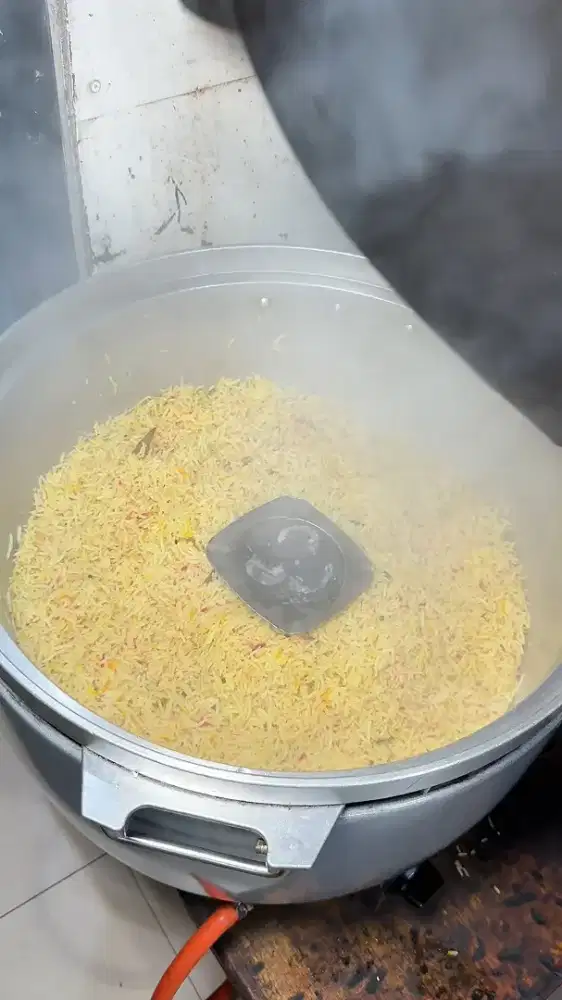 Helpcooker. Yang ada pengalaman 1 tahun