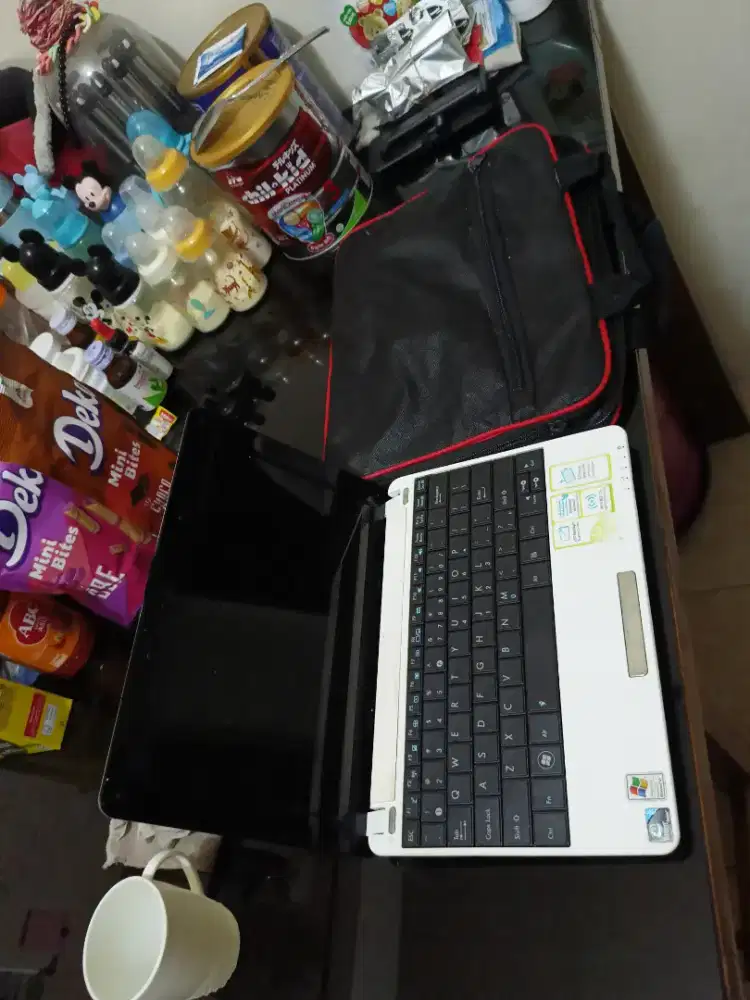 D jual Notebook merk ACCE mulus