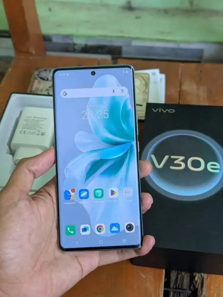 Vivo V30e 5G fullset BT setara