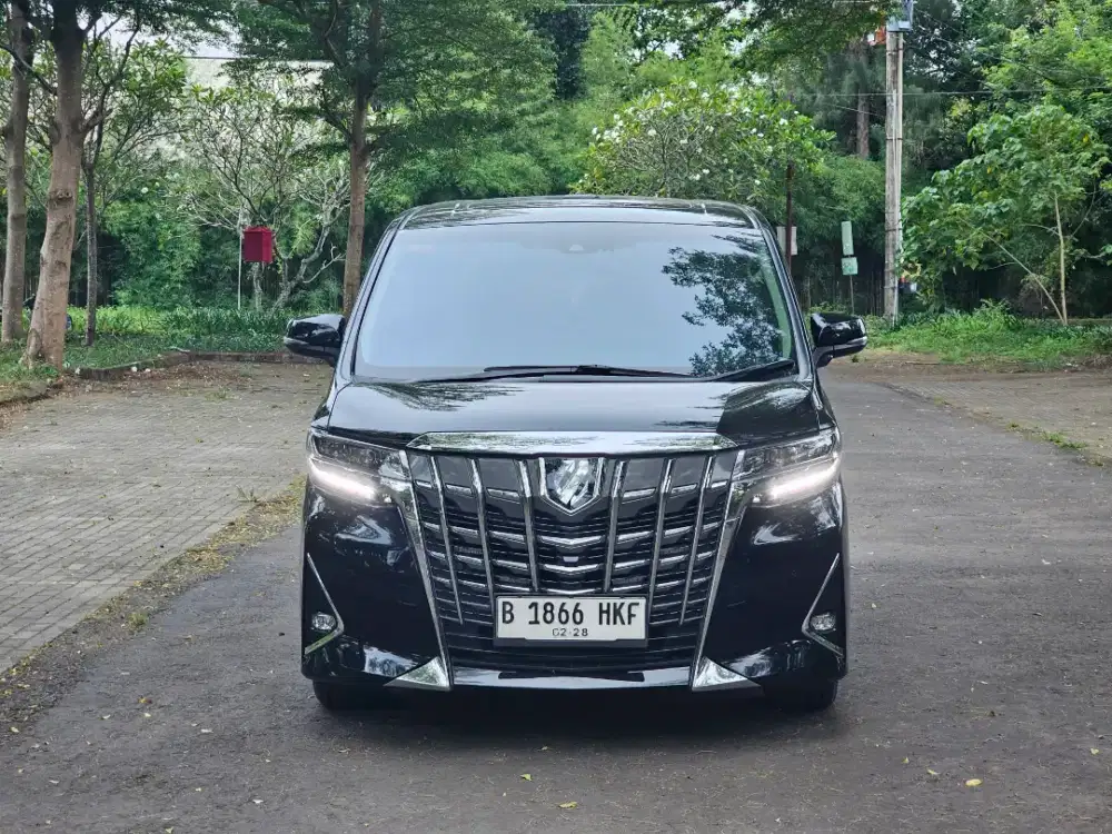 Alphard g 2022 hitam