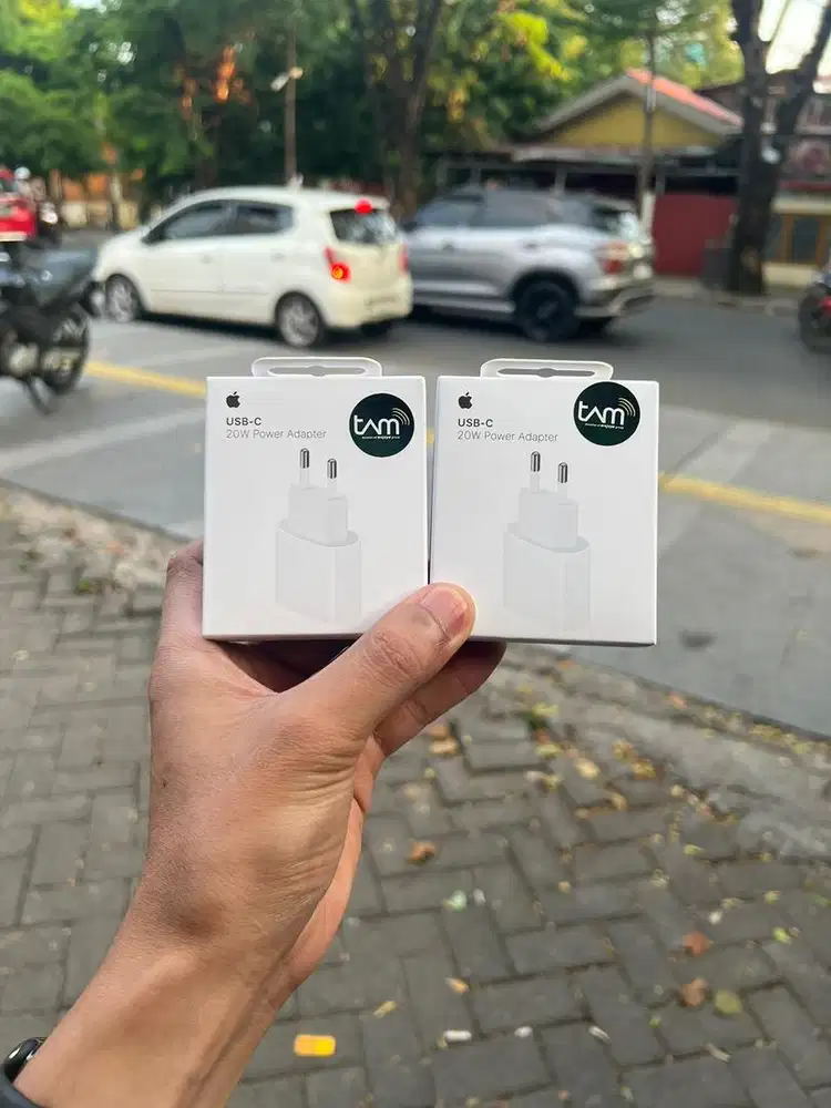 Adaptor/batok iphone