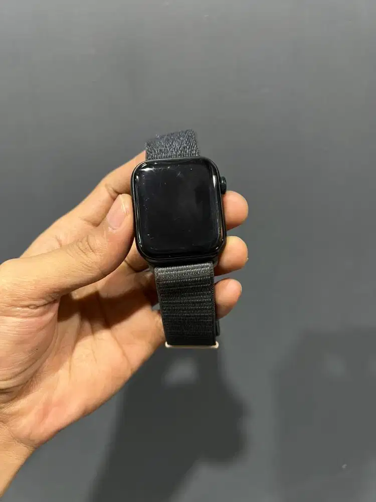Iwatch seri se gen 2 44mm second iBox