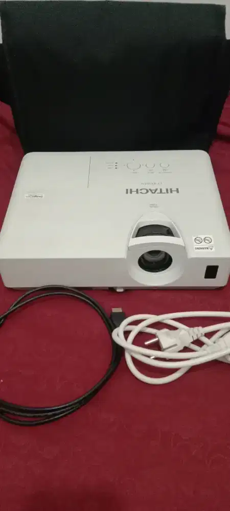 Proyektor HITACHI CP-EX301N-3200 lumens