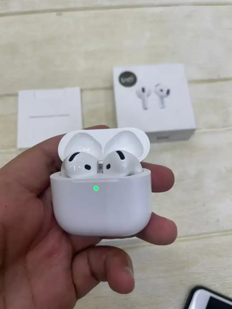 Apple airpods 4 original resmi ibox bekas