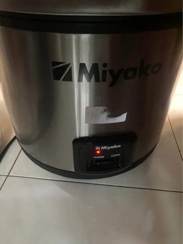 Penanak nasi MIYAKO