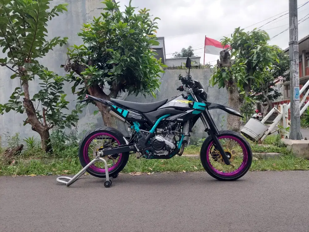Yamaha Wr155 Tahun 2023 Supermoto Mulus Low KM Terawat