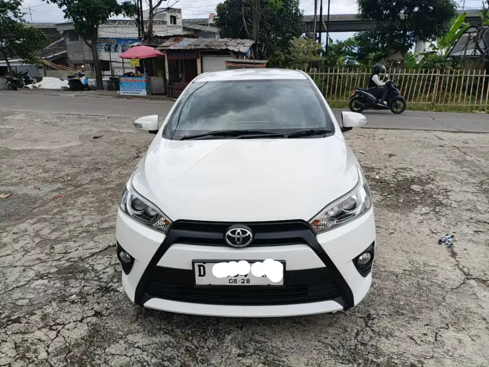 Toyota Yaris G m/t 2015