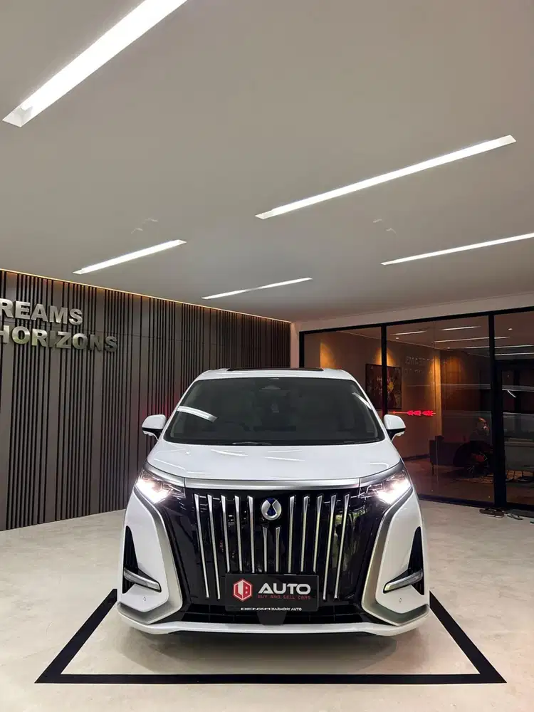 Denza D9 EV 2025 like new