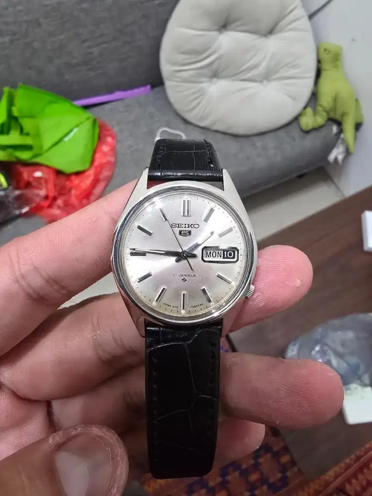 Preloved jam vintage seiko 5 automatic salmon dial