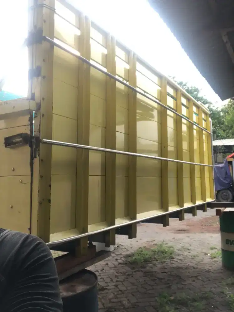 Bak truk mitsubishi canter 125ps bekas