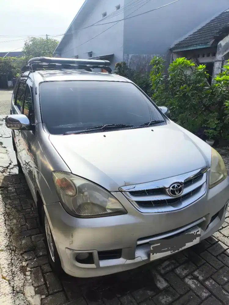 Dijual Avanza 2011