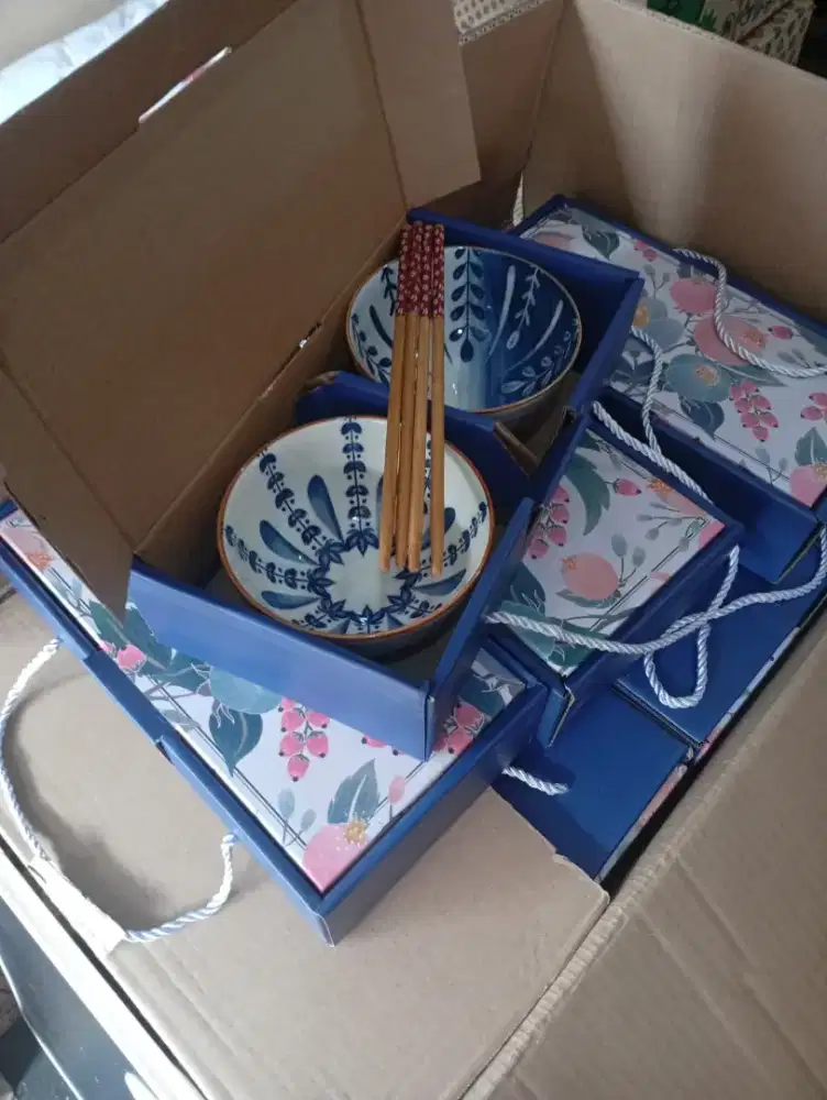 MANGKOK SUMPIT SET HAMPERS/KADO/HADIAH ECER GROSIR PARTAI