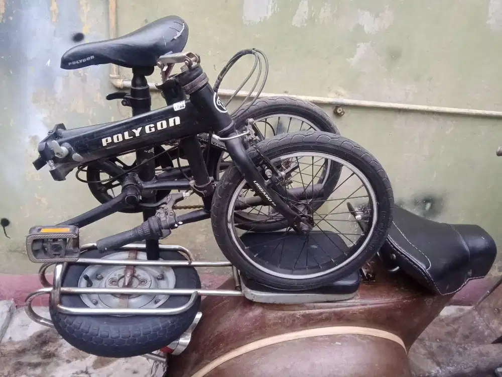 Sepeda lipat Polygon Urbano 2.0 ban 16