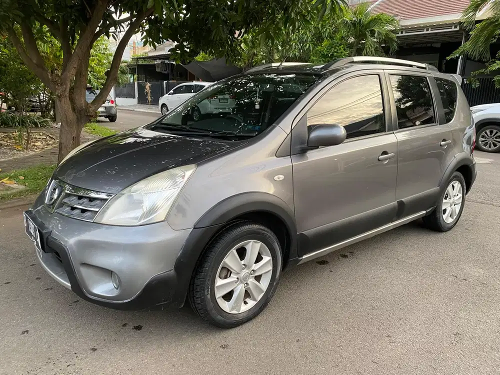 Nissan Livina 2012 Bensin