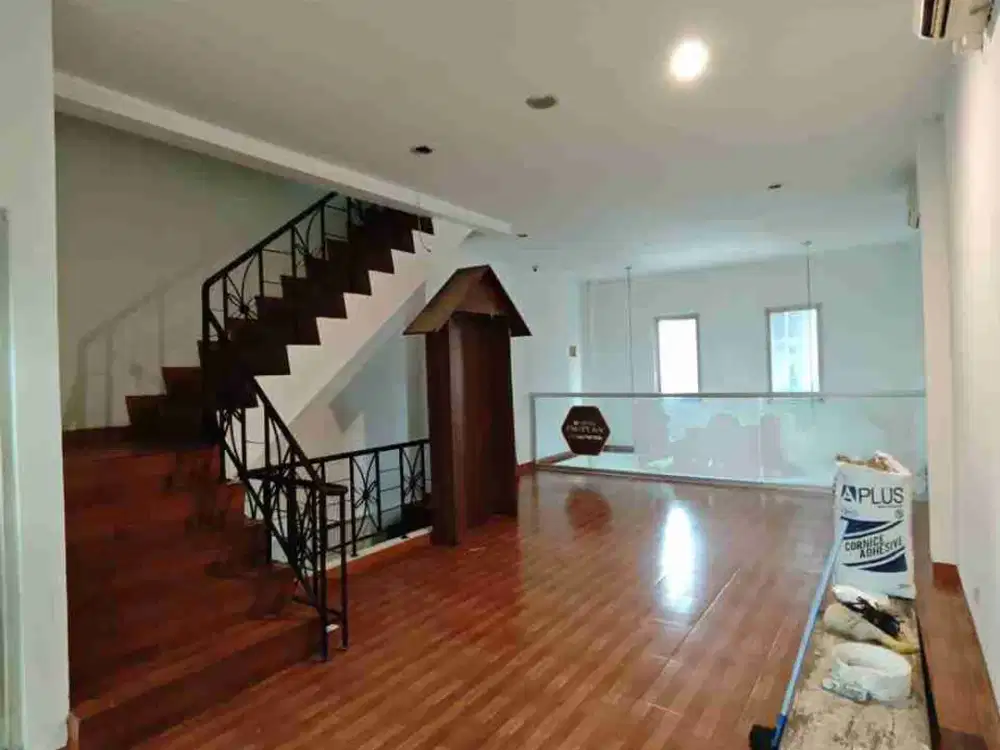 dijual ruko bagus siap pakai di boulevard hijau harapan indah bekasi