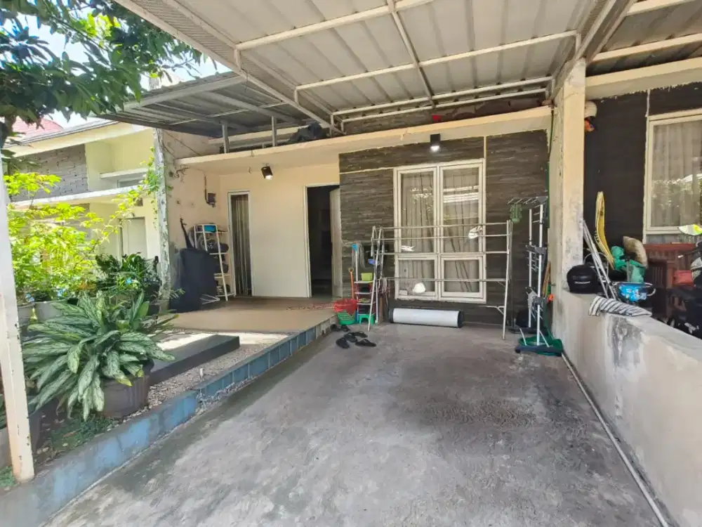 Rumah second dijual rumah idaman 750jt Harjamukti Cimanggis Depok