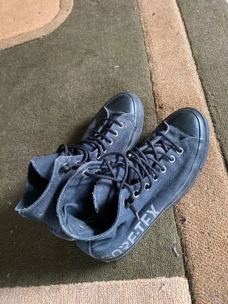 Sepatu Converse Gortex