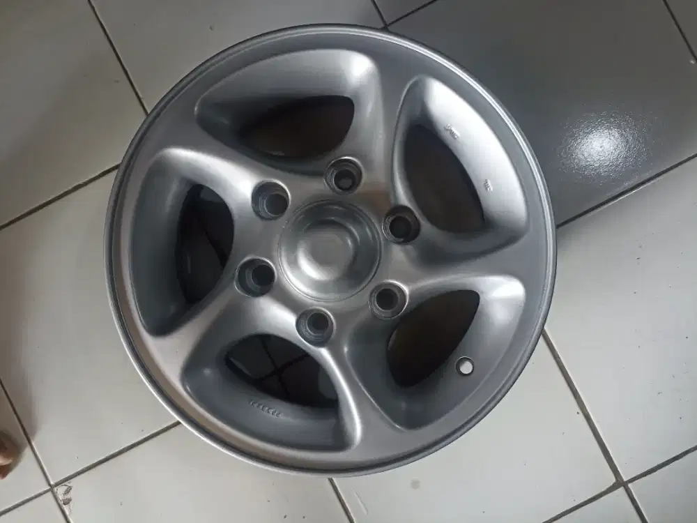 Oem isuzu panther ring 14