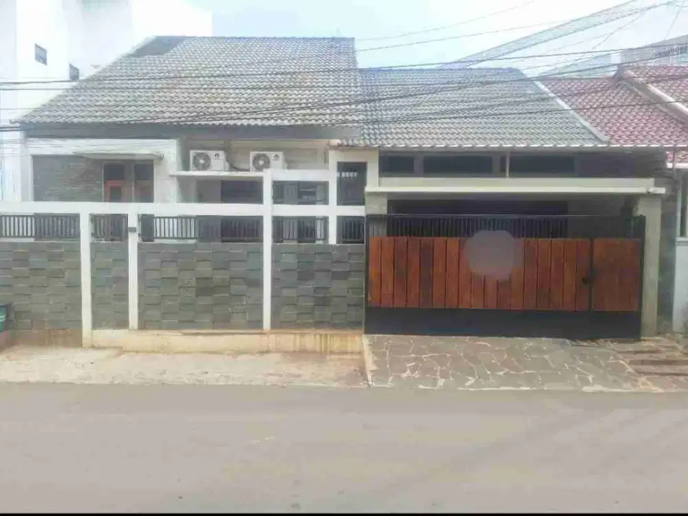 ( DEKAT UNDIP ) RUMAH CANTIK DI JL BULUSAN SELATAN TEMBALANG SEMARANG