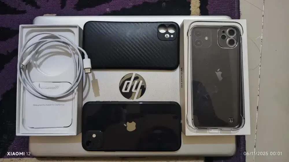 Jual iphone 11 64GB LLA fulset No minus 95% mulus.