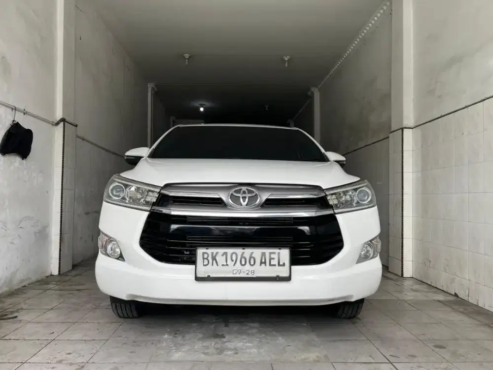 toyota innova reborn V diesel matic 2019