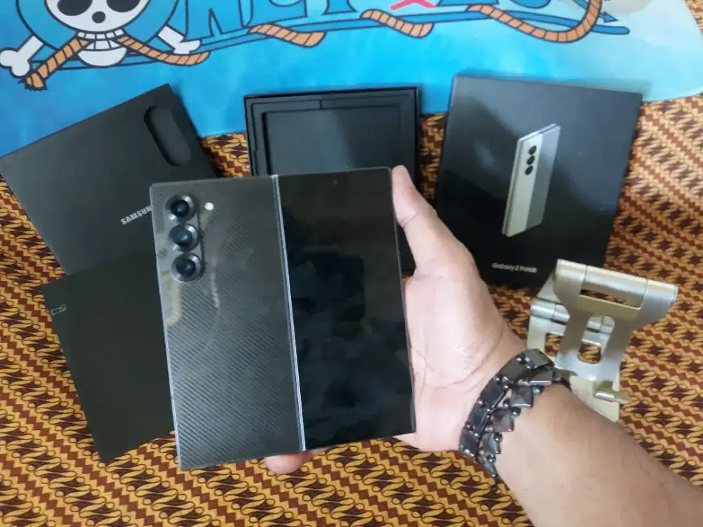 SAMSUNG GALAXY Z FOLD6 12/1TB BLACK SEIN LKP DENT PEMAKAIAN BS TT