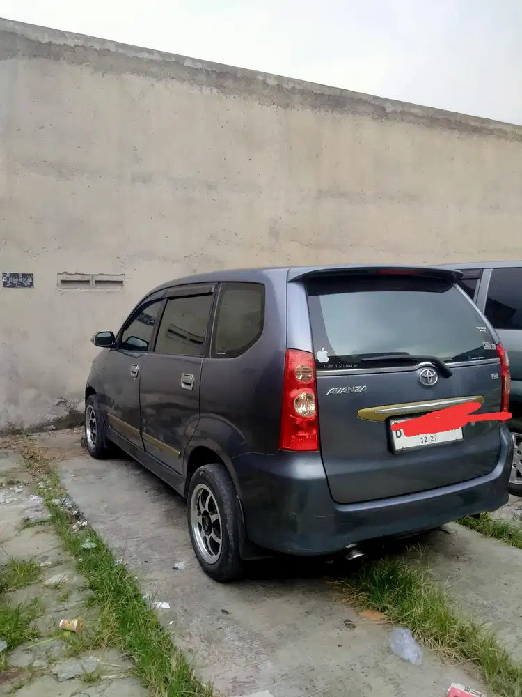 Toyota Avanza 2010 Bensin