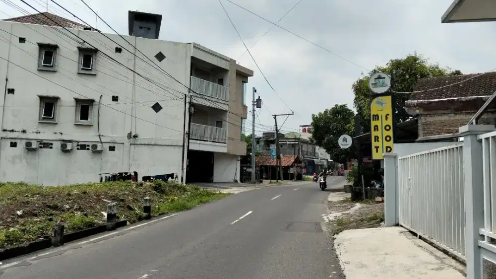 Tanah murah belakang kampus UNS