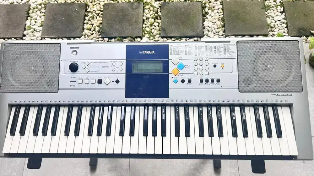 Jual Keyboard Yamaha PSR E 323