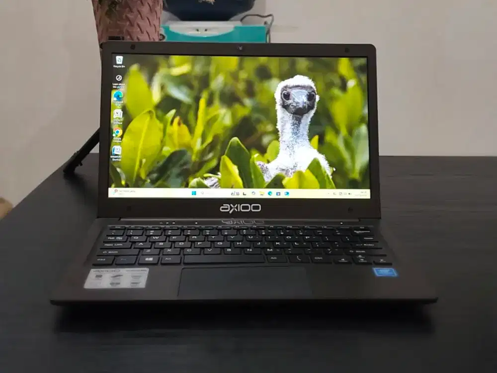 NettBook Axioo Mybook 11G Celeron Ram 6Gb SSD 256Gb Layar 11,6 Mulus