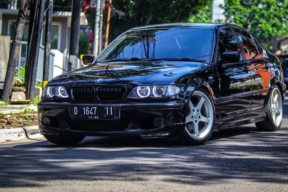 BMW E46 M42 318i 2004 Black on black