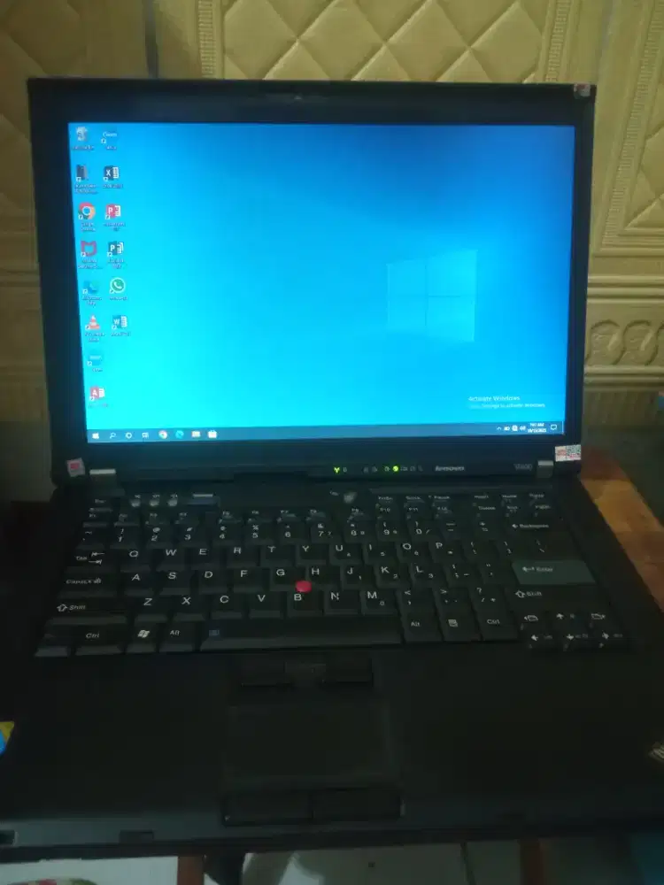 Lenovo Thinkpad T400 Laptop Hemat Kualitas Kantoran