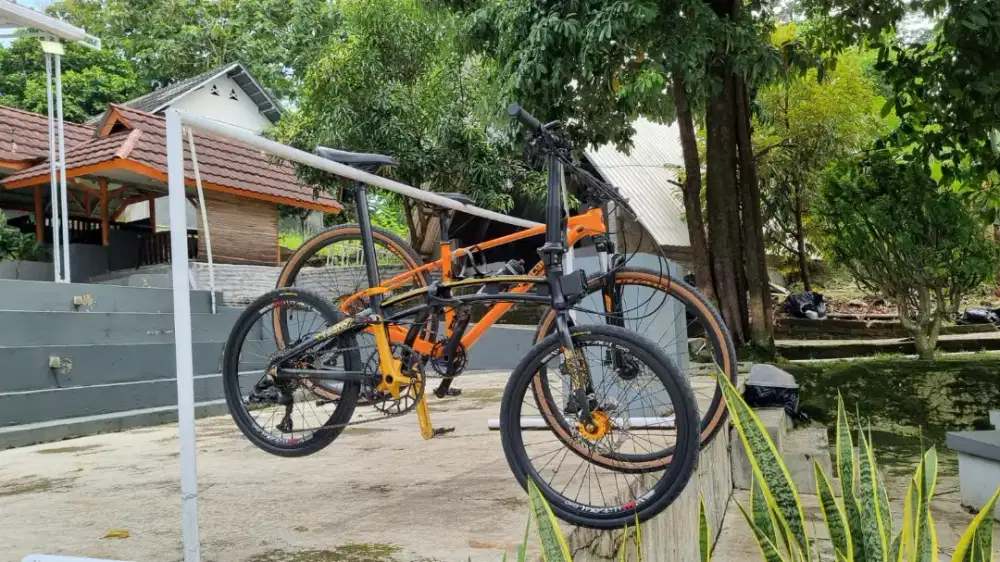 Dijual Sepeda Lipat United 22 Original Ringan Hitam Gold Rem Shimano