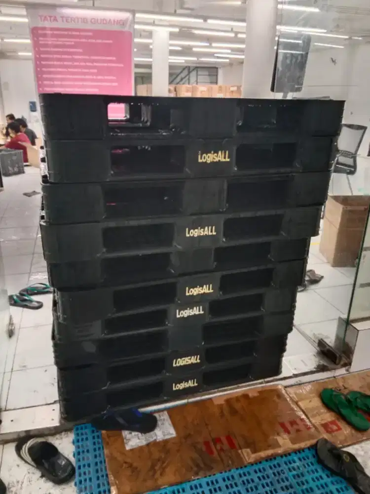 Pallet plastik baru dan bekas dengan harga yang murah