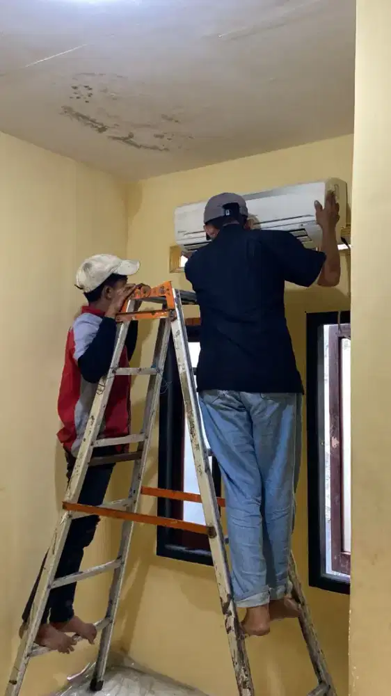 PASANG AC, CUCI AC, SERVICE AC, TUKANG LISTRIK, MESIN CUCI DLL