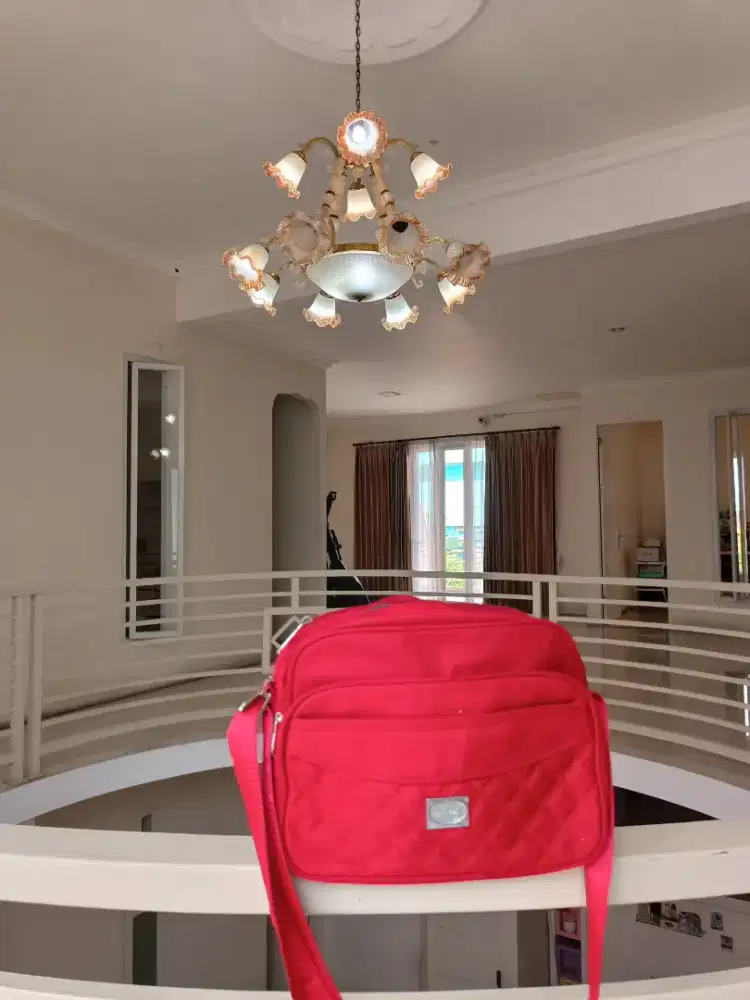 Tas Branded Wanita Mewah