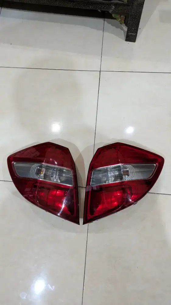Stoplamp /  lampu belakang Honda jazz ge8 tahun 2011