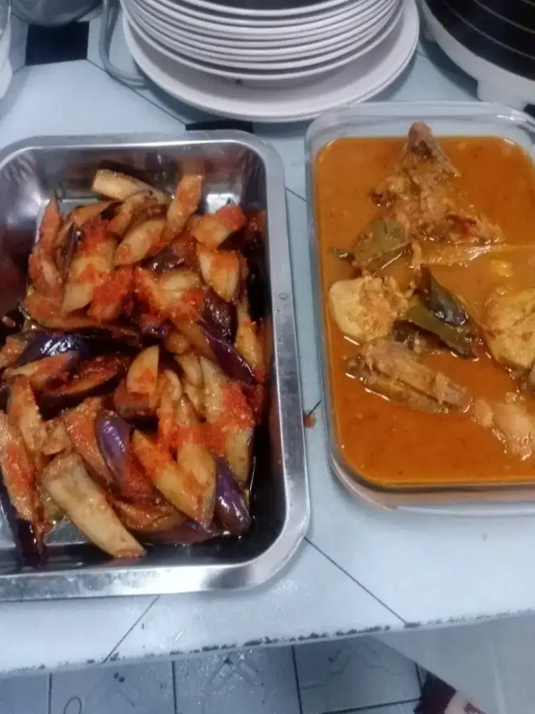 Dicari tukang masak berpengalaman cekatan dan jujur
