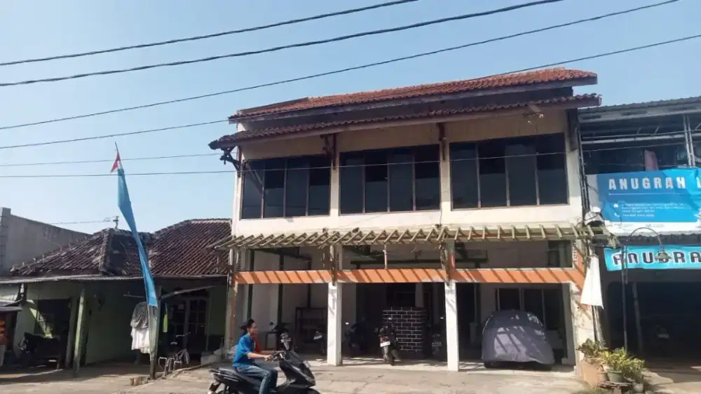 Rumah Super Strategis di Jantung Gunungpati - Cocok untuk Usaha