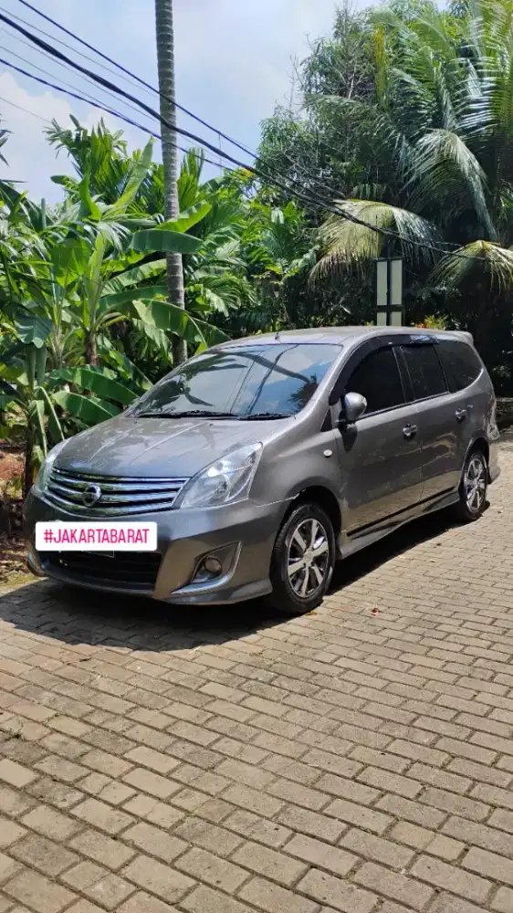 Livina 2011 Matic Termurah