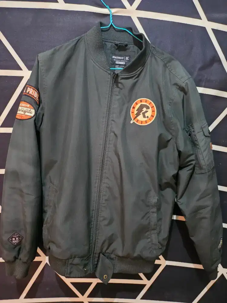 Jaket Eiger edisi RK