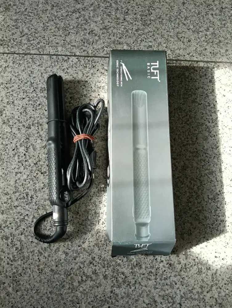 Catokan rambut lurus