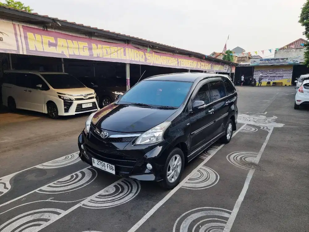 Toyota Avanza Veloz 1.5 Matic 2013 Dp 4 Juta