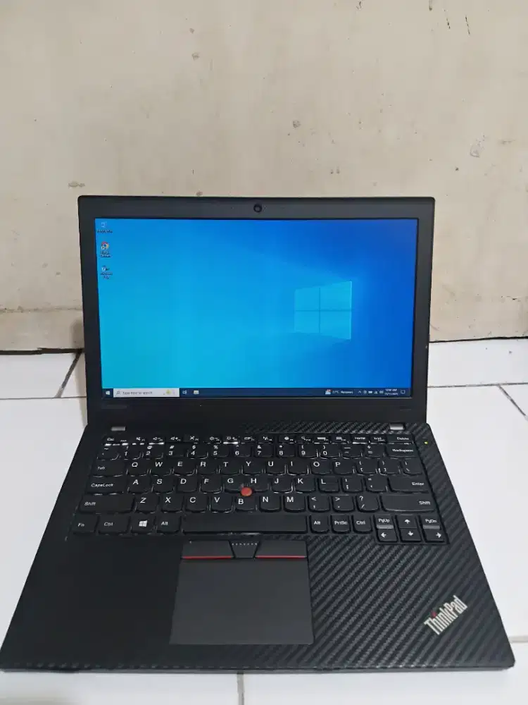 Lenovo thinkpad X270 core i7 gen 7 slim backlight