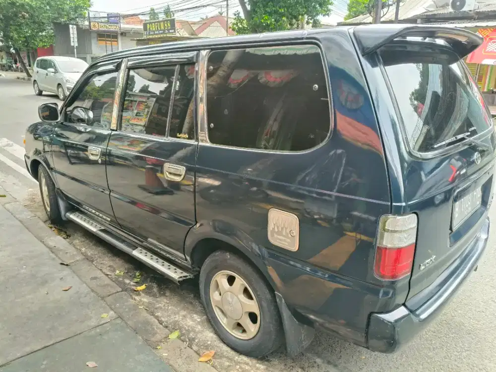 Kijang LGX 1.8 mt 1997, pajak on, interior dan cat bodi ori.