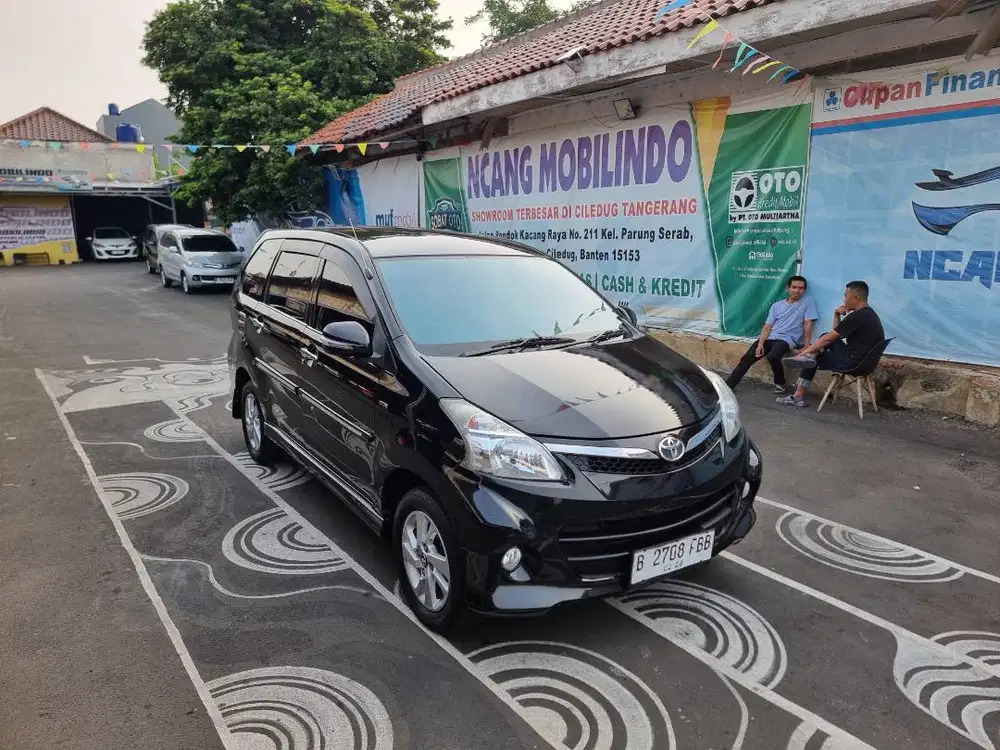 Avanza Veloz 1.5 Matic 2013 Dp 4 Juta