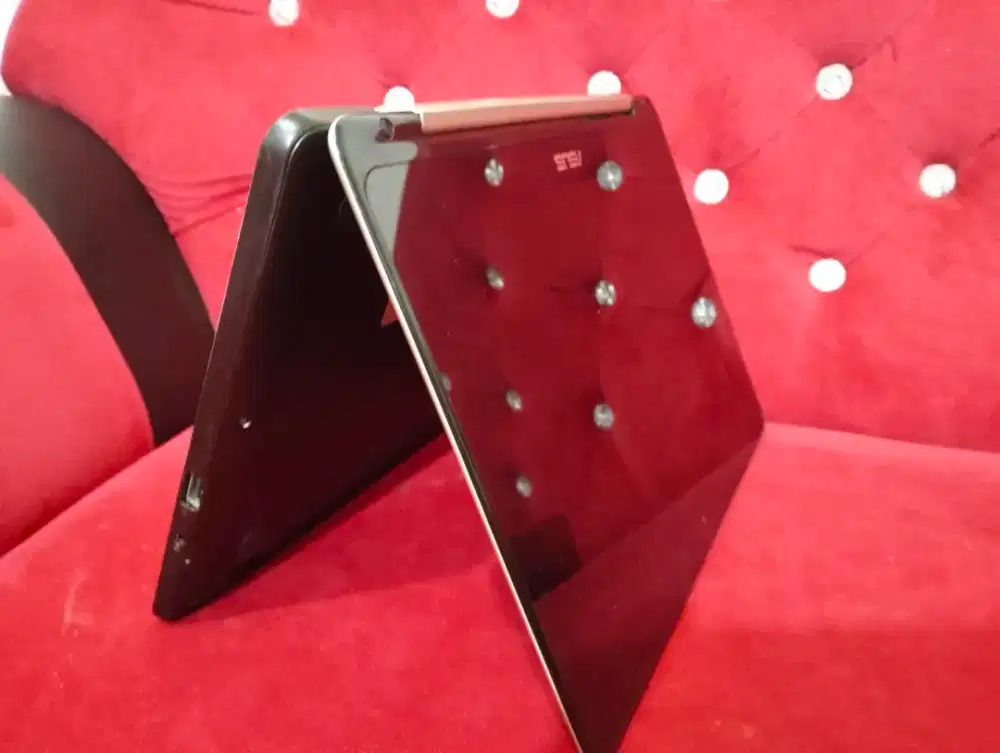 Laptop 2in1 by ASUS elegan touchscreen lipat batre awet polll