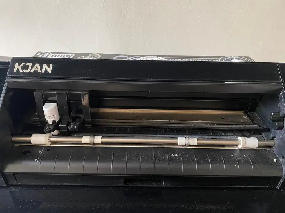 Cutting stiker cameo 4